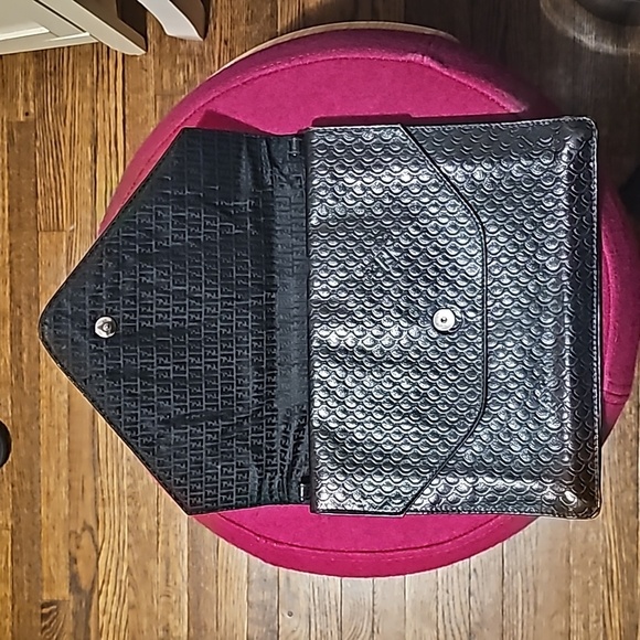 Fendi Envelope Pouch Black Medium - Picture 4 of 11